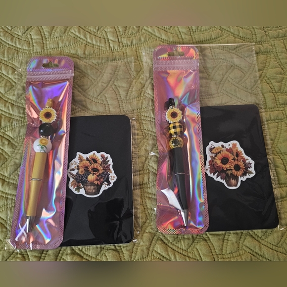 Sunflower Pen and Notebook Set - Picture 1 of 1